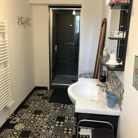 Le Clemenceau Apartment *